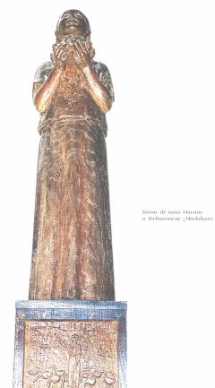 statue de sainte Onenne à Tréhorenteuc