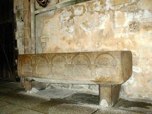 le sarcophage de Conan Meriadec