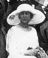 Mme Bolloré en 1922